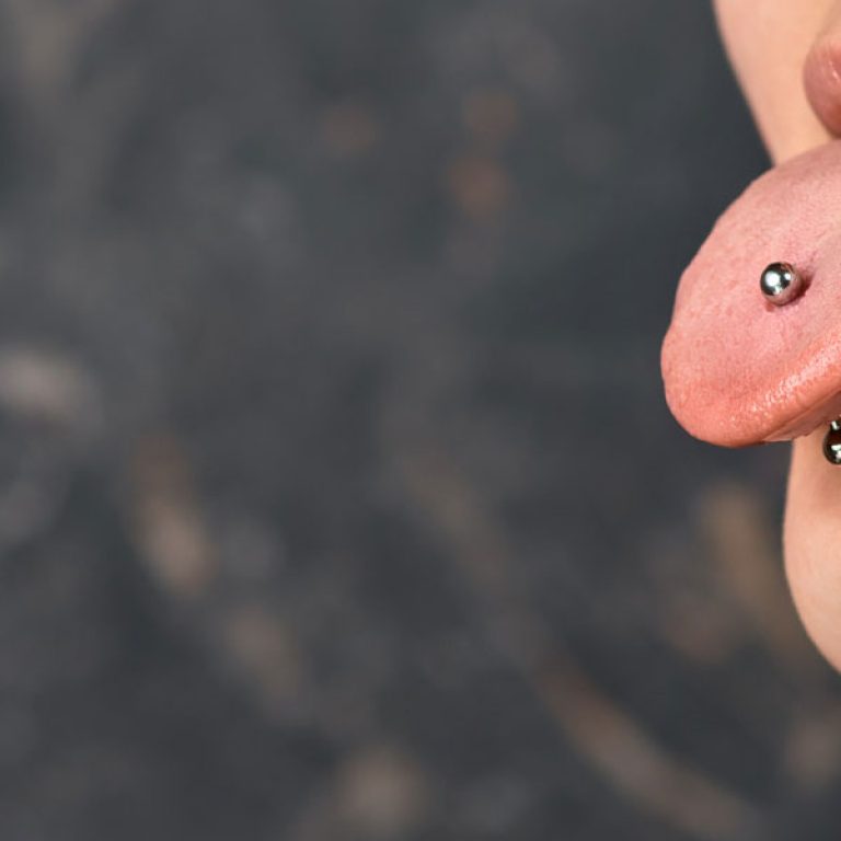 Oral-Piercing